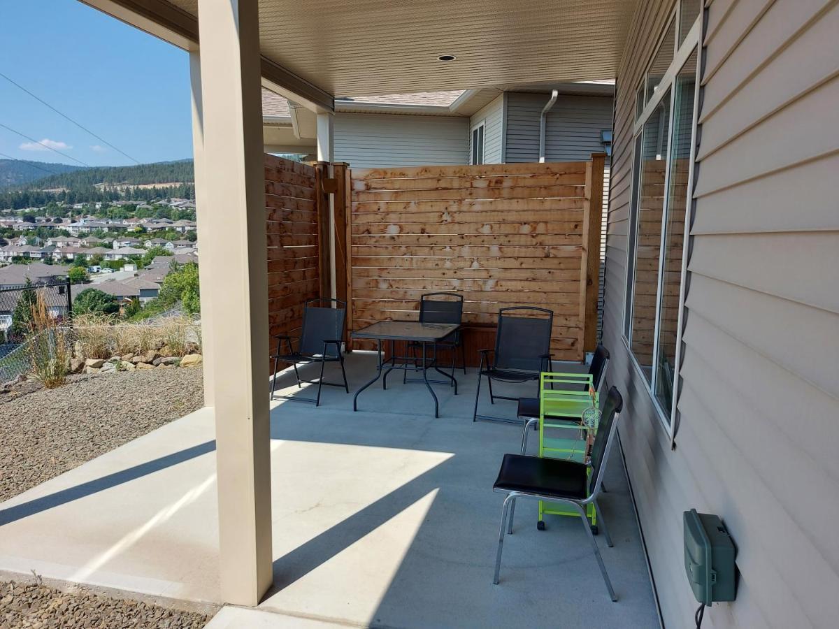 Peaceful And Spacious Lake View West Kelowna Exterior photo